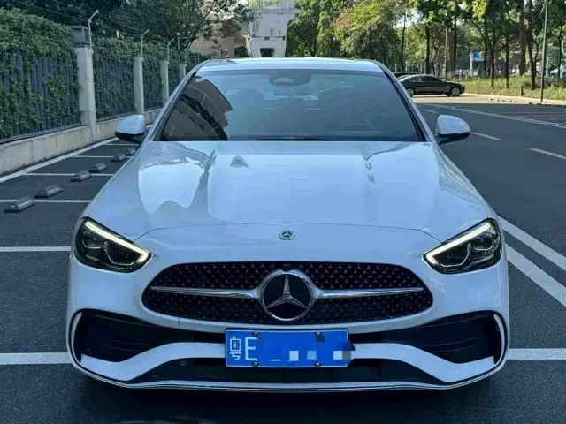 Mercedes-Benz C-Class — Фото автомобиля 3