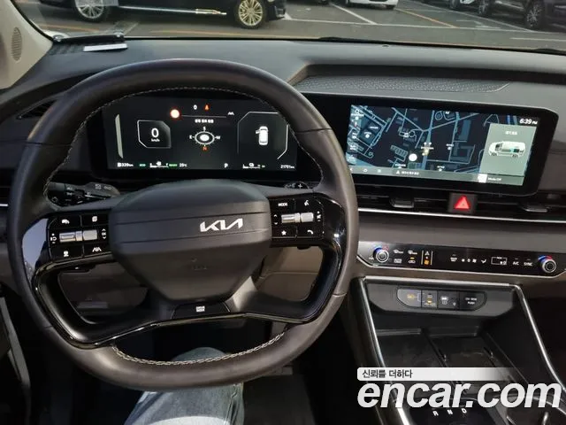 Kia Carnival Generation 4 — Фото автомобиля 17