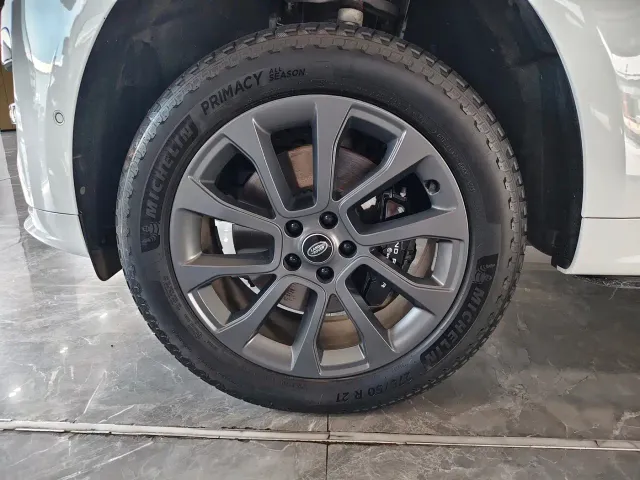 Land Rover Range Rover Sport — Фото автомобиля 5