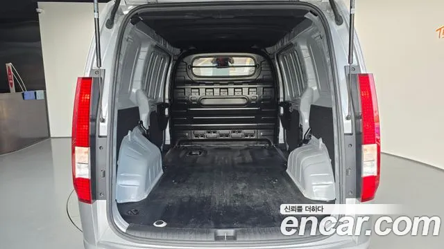 Hyundai Staria Staria Карго 3 места — Фото автомобиля 20