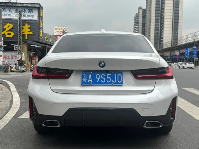 BMW 3 Series — Фото автомобиля 4