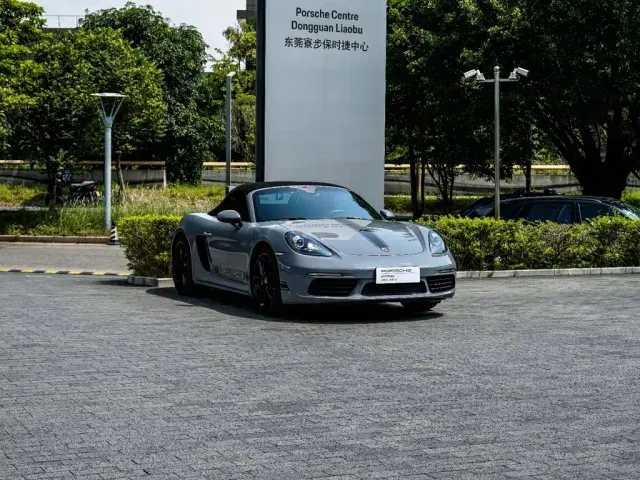 Porsche 718 — Фото автомобиля 11