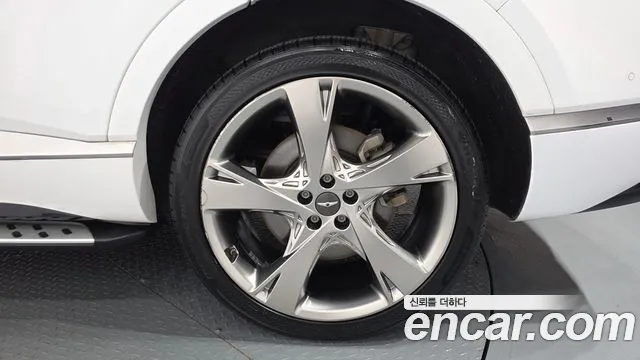 Genesis GV80 2.5T Бензин 2WD — Фото автомобиля 17