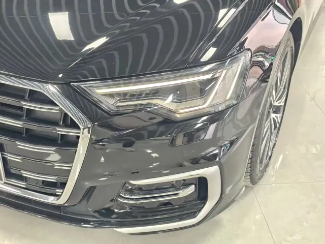 Audi A6L — Фото автомобиля 11