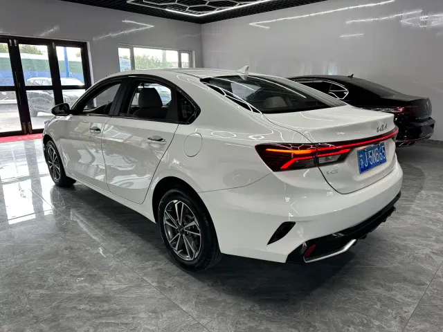 Kia K3 — Фото автомобиля 4
