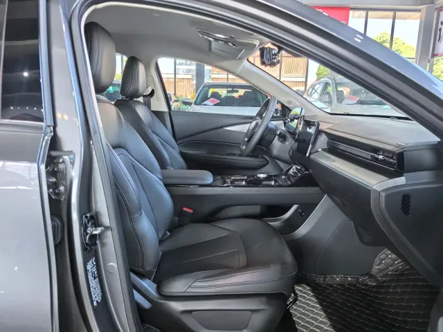 Wuling Starlight — Фото автомобиля 9
