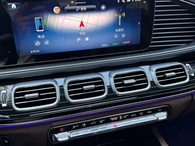 Mercedes-Benz GLS-Class — Фото автомобиля 8