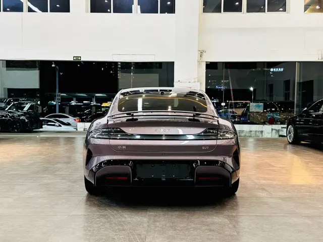 Xiaomi SU7 — Фото автомобиля 5