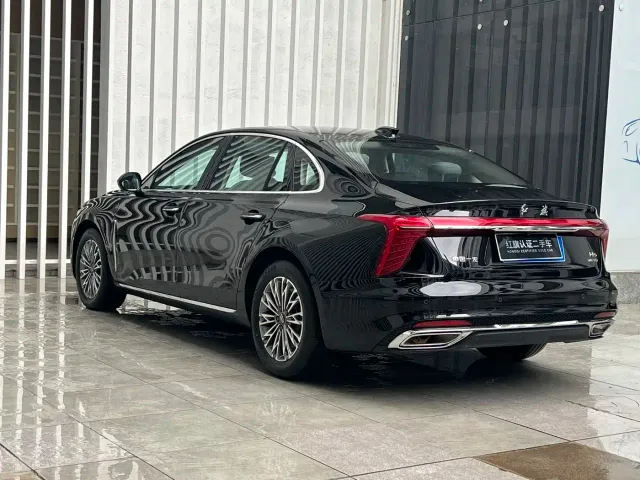 Hongqi H5 — Фото автомобиля 6
