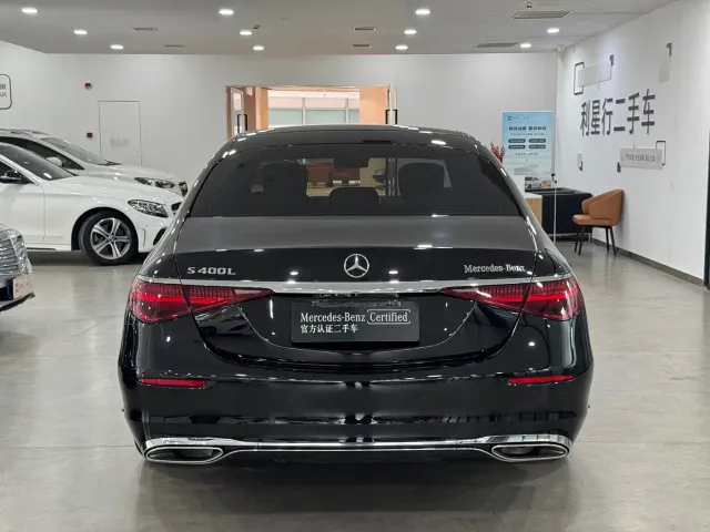 Mercedes-Benz S-Class — Фото автомобиля 3