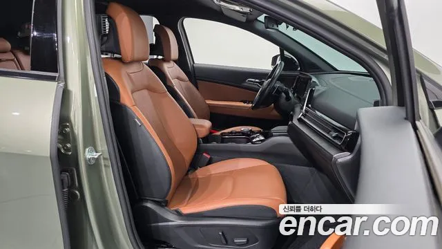 Kia Sportage Sportage 5-е поколение Бензин 1.6 Turbo 4WD — Фото автомобиля 9