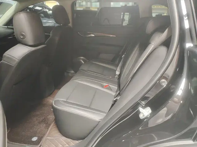 Buick Envision Plus — Фото автомобиля 16