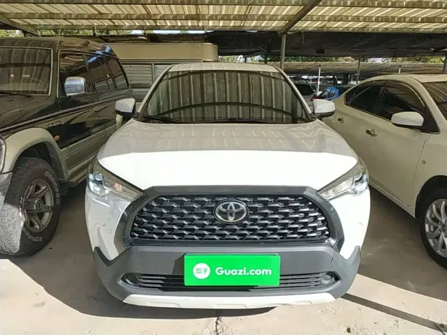 Toyota Corolla Cross — Фото автомобиля 2