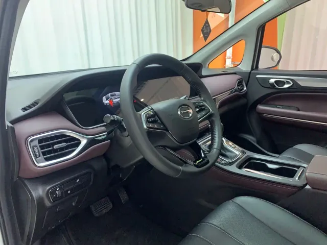 GAC Trumpchi M6 — Фото автомобиля 7