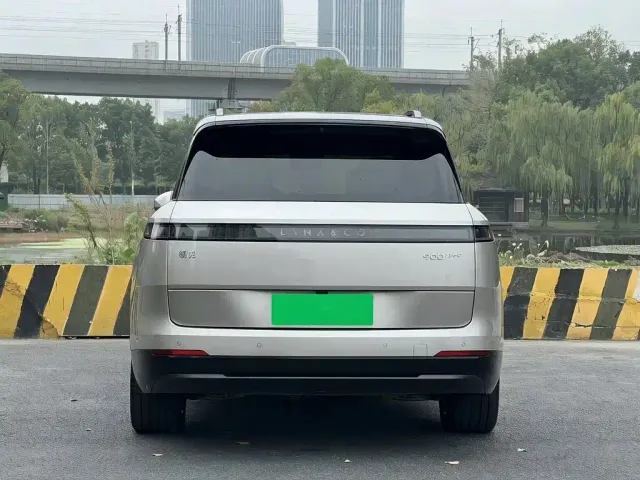 Lynk & Co 900 — Фото автомобиля 5