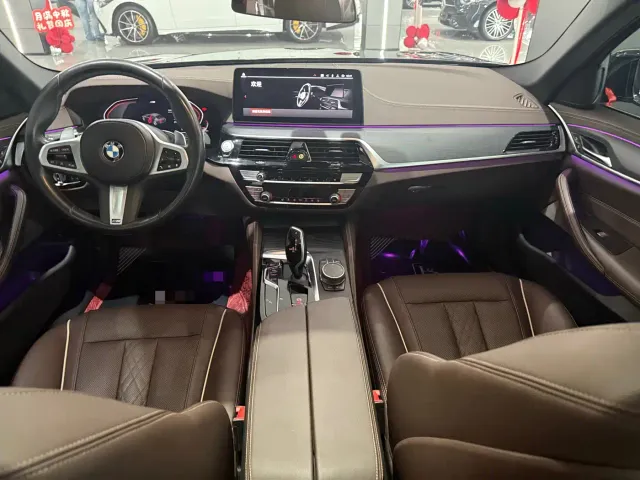 BMW 5 Series — Фото автомобиля 4
