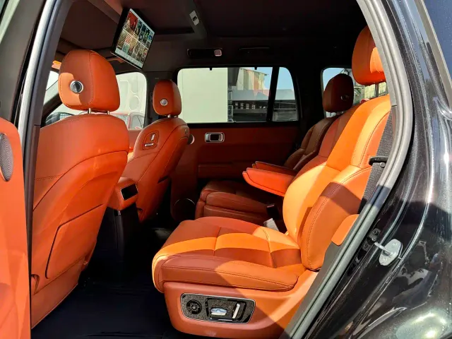 Li Auto L9 — Фото автомобиля 12