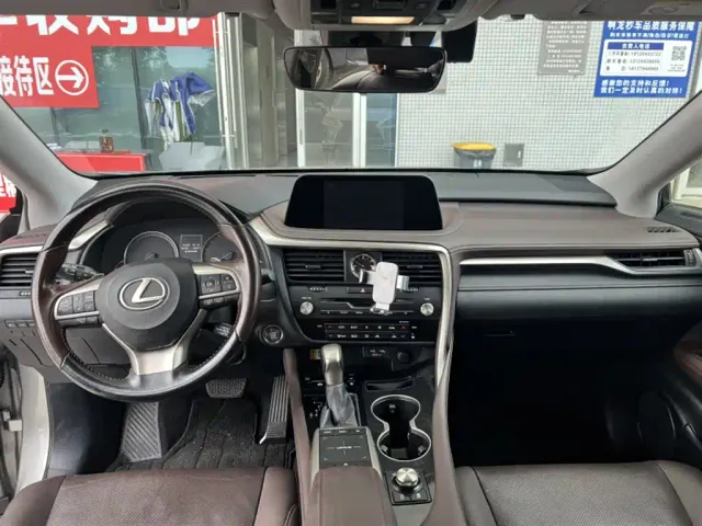 Lexus RX — Фото автомобиля 7