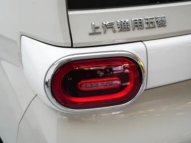 Wuling Hongguang Mini EV — Фото автомобиля 16
