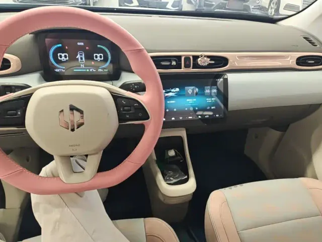 Leapmotor T03 — Фото автомобиля 9