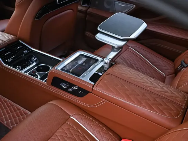 BMW 7 Series — Фото автомобиля 19