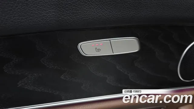 Mercedes-Benz E-Class — Фото автомобиля 27