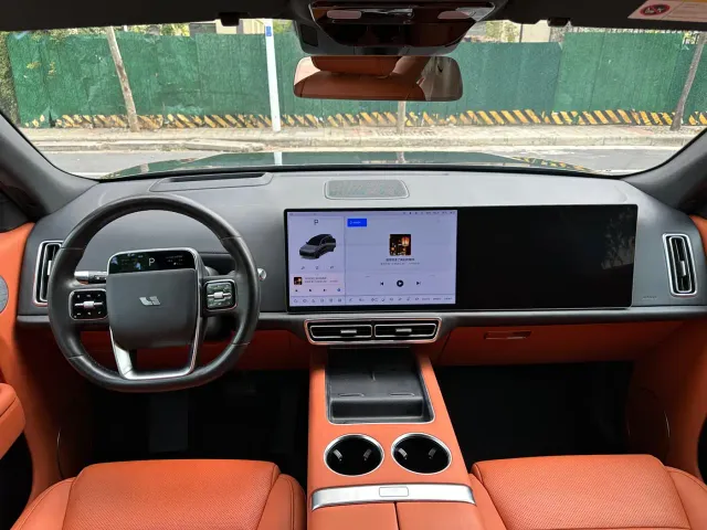 Li Auto L9 — Фото автомобиля 5