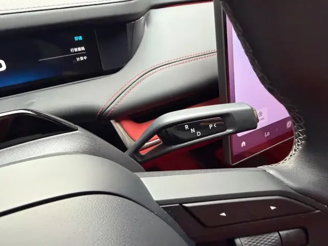 Xiaomi SU7 — Фото автомобиля 27