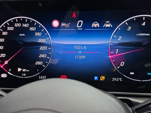 Mercedes-Benz C-Class — Фото автомобиля 9