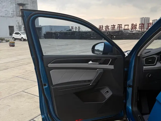 Volkswagen Tayron GTE Plug-in Hybrid — Фото автомобиля 15