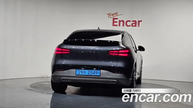 Genesis GV60 — Фото автомобиля 3