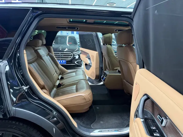 Land Rover Range Rover — Фото автомобиля 17