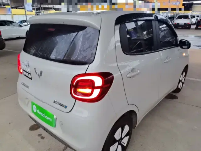Wuling Hongguang Mini EV — Фото автомобиля 6
