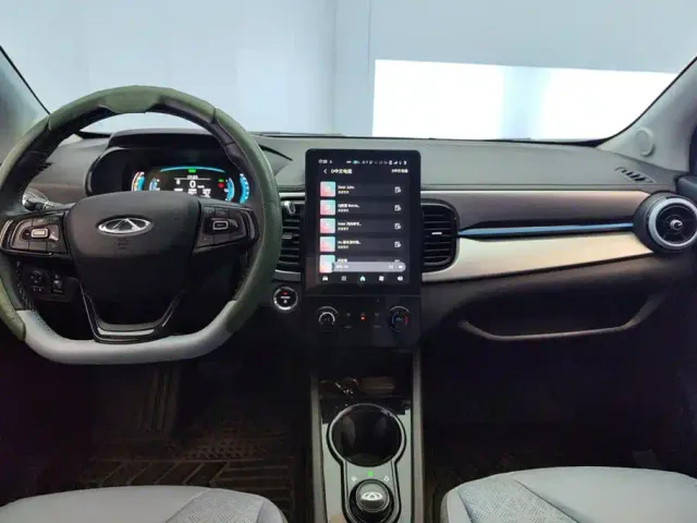 QQ New Energy Little Ant 2024 Youth Edition 251km True Love Version 23.99kWh — Фото автомобиля 12