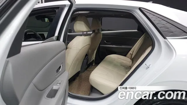 Hyundai Avante CN7 — Фото автомобиля 19