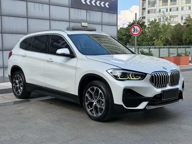 BMW X1 — Фото автомобиля 3