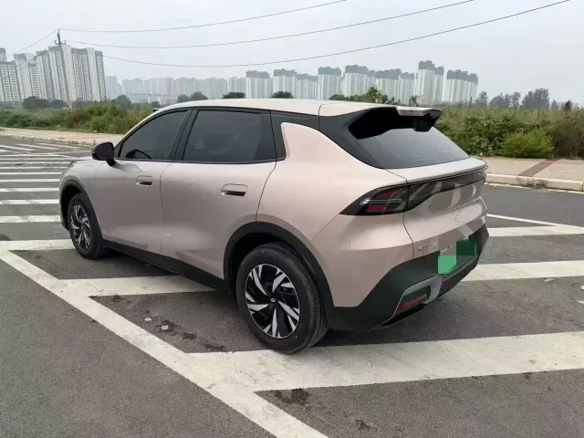 Changan Qiyuan Q05 — Фото автомобиля 7