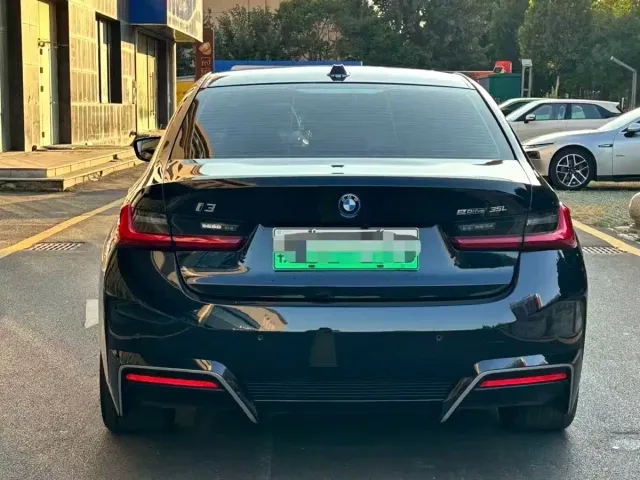 BMW i3 — Фото автомобиля 5