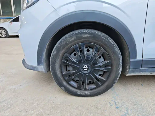 Leapmotor T03 — Фото автомобиля 22