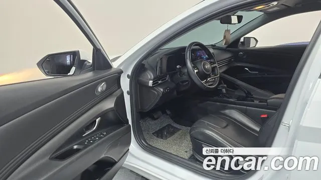 Hyundai Avante CN7 — Фото автомобиля 10
