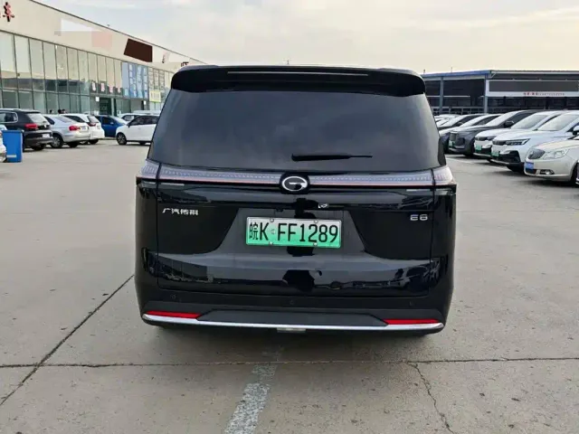 GAC Trumpchi E8 — Фото автомобиля 8
