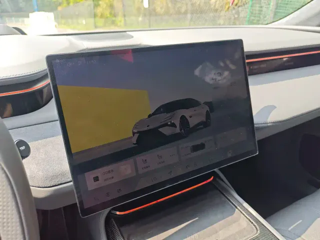 Lotus Emeya — Фото автомобиля 16
