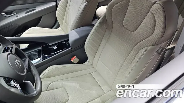 Hyundai AVANTE Avante (CN7) — Фото автомобиля 24