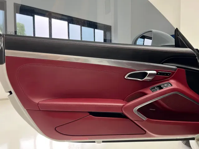 Porsche 718 — Фото автомобиля 17