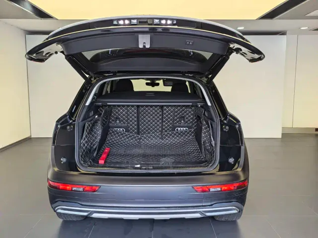 Audi Q5L — Фото автомобиля 8