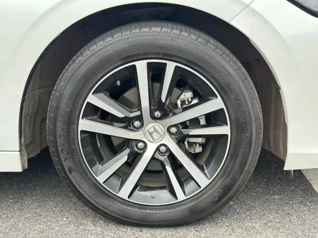 Honda Civic — Фото автомобиля 19