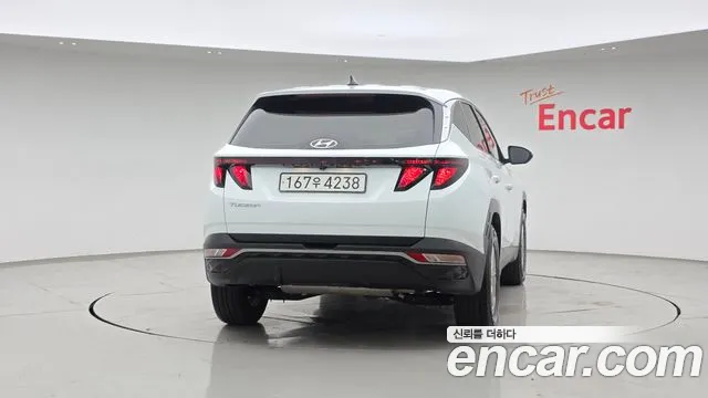 Hyundai Tucson Tucson (NX4) Бензин 1.6 турбо 2WD — Фото автомобиля 4