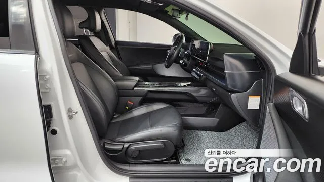 Hyundai Ioniq6 — Фото автомобиля 24