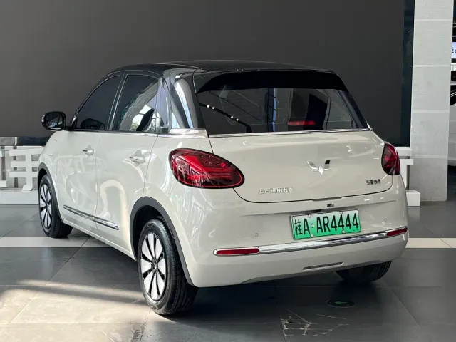 Wuling Bingo — Фото автомобиля 6