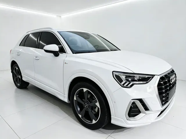Audi Q3 — Фото автомобиля 3